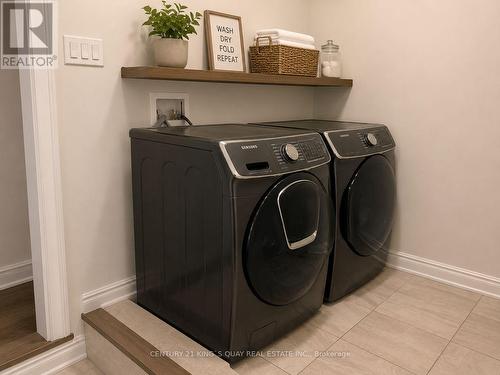 64 Cornell Centre Boulevard, Markham, ON - Indoor Photo Showing Laundry Room