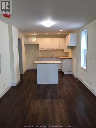 953 Henry Ford, Windsor, ON - Indoor Photo Showing Kitchen