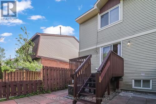 494 Sandhamn Private, Ottawa, ON - Outdoor With Exterior