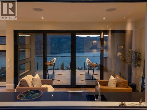 605 Clifton Court, Kelowna, BC - Indoor