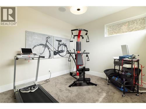 605 Clifton Court, Kelowna, BC - Indoor Photo Showing Gym Room
