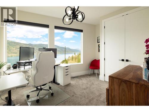 605 Clifton Court, Kelowna, BC - Indoor Photo Showing Office