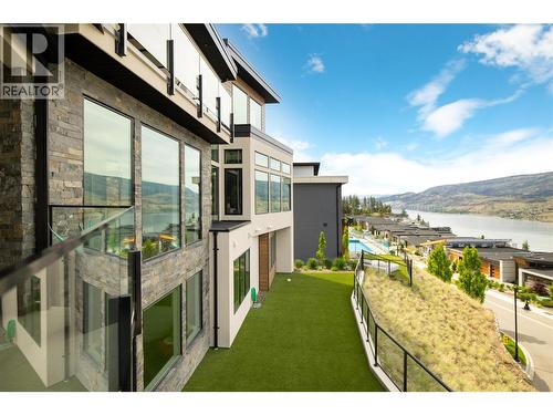 605 Clifton Court, Kelowna, BC - Outdoor With Body Of Water With View With Exterior