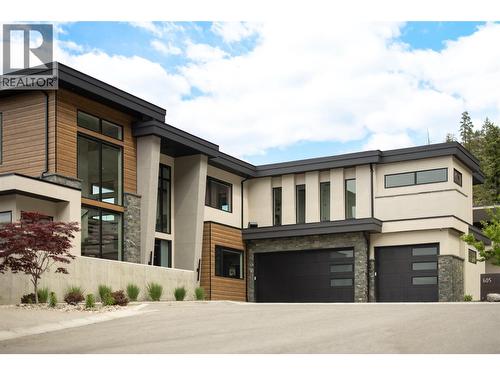 605 Clifton Court, Kelowna, BC - Outdoor With Facade