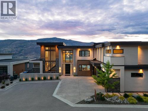 605 Clifton Court, Kelowna, BC - Outdoor With Facade