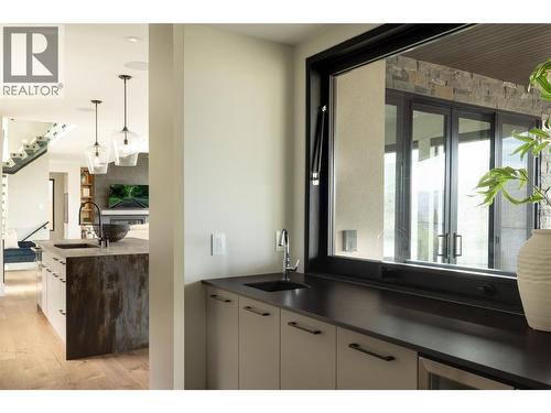 605 Clifton Court, Kelowna, BC - Indoor