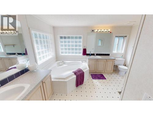 1302 Mountain Ash Road, Quesnel, BC - Indoor Photo Showing Bathroom