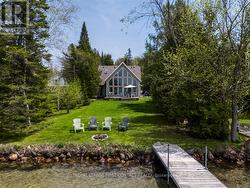 10 BUTTERCUP LANE Springwater, ON L0L 1P0