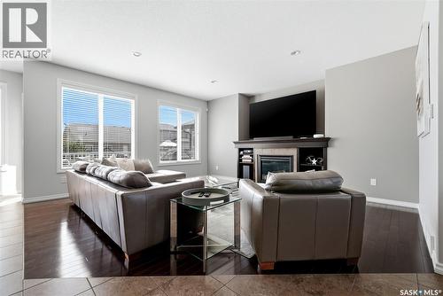 141 Oxbow Crescent, Regina, SK - Indoor Photo Showing Living Room