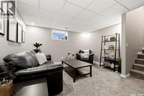 141 Oxbow Crescent, Regina, SK - Indoor Photo Showing Other Room