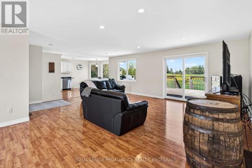 15268 County Road 21, Brighton, ON - Indoor Photo Showing Other Room