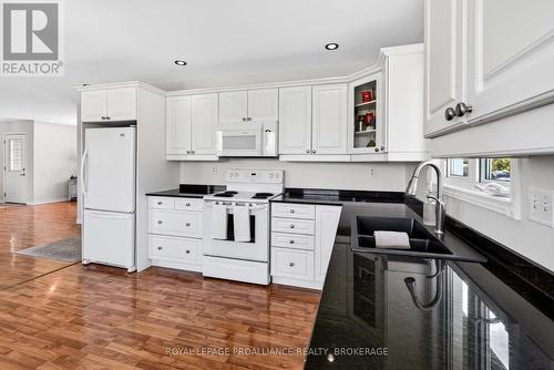 15268 County Road 21, Brighton, ON - Indoor Photo Showing Kitchen