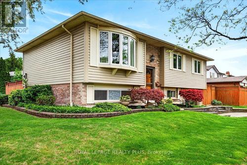 4452 Delaney Drive, Burlington, ON - Outdoor