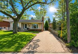 17 RITA STREET  Hamilton, ON L9H 4S1