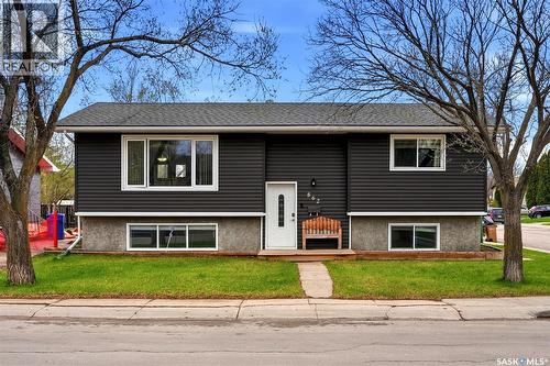 862 Worobetz CRESCENT N  Regina, SK S4X 2C3