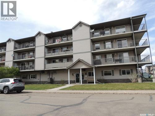 407 701 Henry STREET  Estevan, SK S4A 2B7