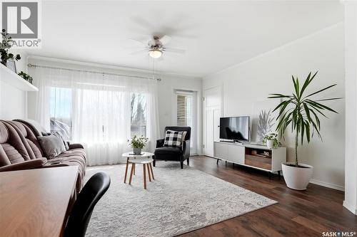 610 110 Shillington Crescent, Saskatoon, SK - Indoor Photo Showing Living Room