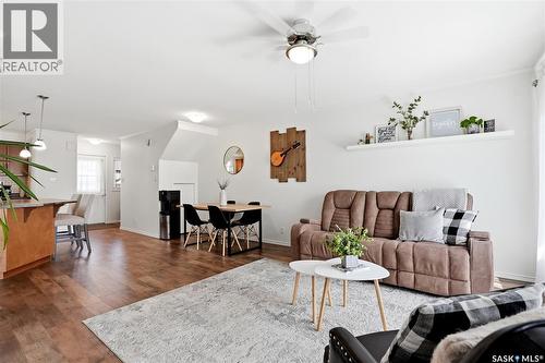 610 110 Shillington Crescent, Saskatoon, SK - Indoor Photo Showing Living Room