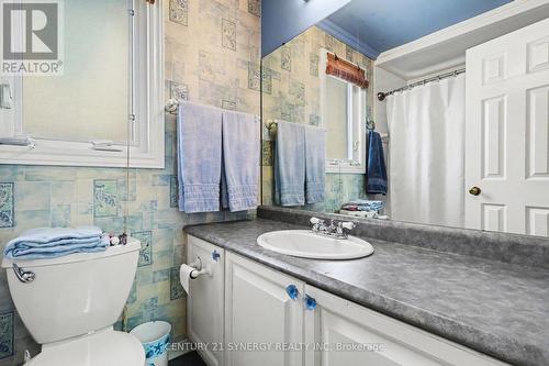 277 Mceachern Crescent, Ottawa, ON - Indoor Photo Showing Bathroom