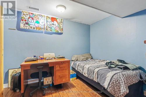 277 Mceachern Crescent, Ottawa, ON - Indoor Photo Showing Bedroom