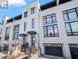 805 KINGSMERE AVENUE  Ottawa, ON K2A 3J8