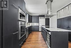 805 KINGSMERE AVENUE  Ottawa, ON K2A 3J8