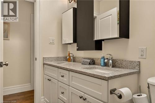 1396 Niels Avenue, Burlington, ON - Indoor Photo Showing Bathroom