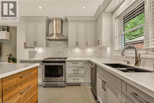 1396 Niels Avenue, Burlington, ON - Indoor Photo Showing Kitchen With Double Sink With Upgraded Kitchen