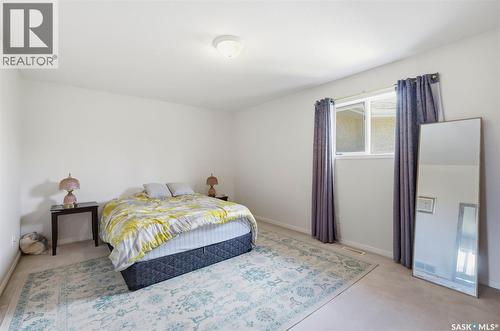 901 9Th Street E, Saskatoon, SK - Indoor Photo Showing Bedroom