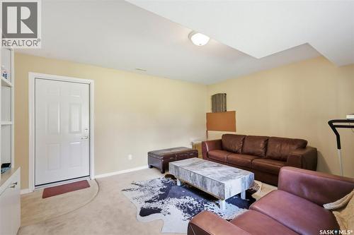 901 9Th Street E, Saskatoon, SK - Indoor