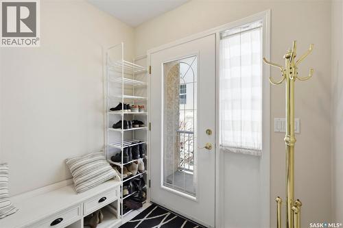 901 9Th Street E, Saskatoon, SK - Indoor