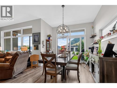 121 Ridge Park, Penticton, BC - Indoor Photo Showing Dining Room