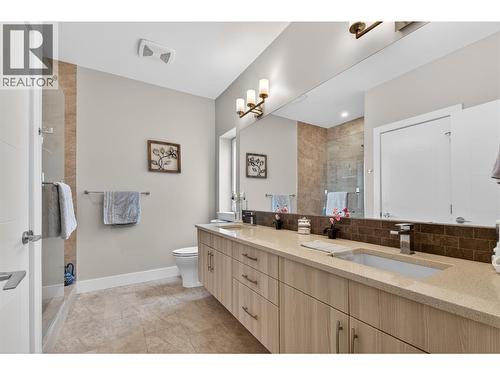 121 Ridge Park, Penticton, BC - Indoor Photo Showing Bathroom