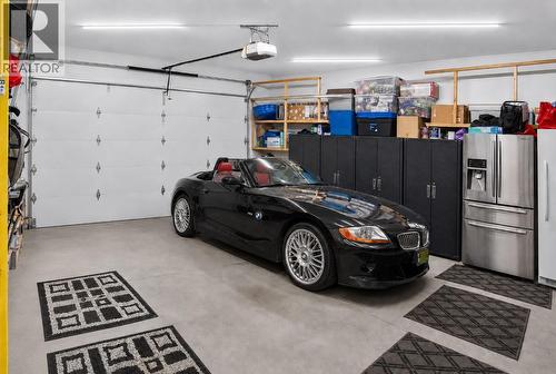 121 Ridge Park, Penticton, BC - Indoor Photo Showing Garage