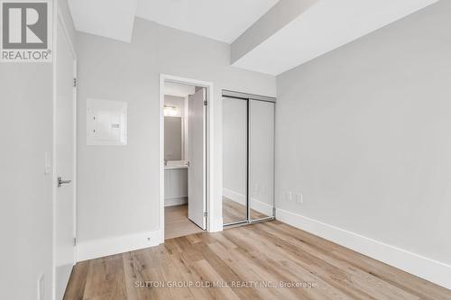 401 - 2916 Highway 7, Vaughan, ON 