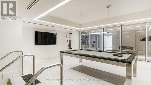401 - 2916 Highway 7, Vaughan, ON 