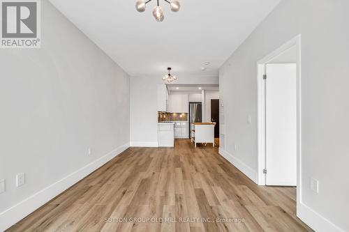 401 - 2916 Highway 7, Vaughan, ON 