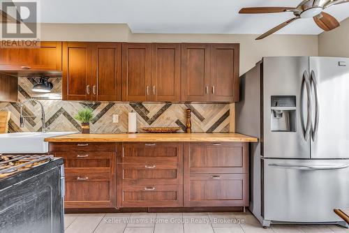 119 - 49 Rhonda Road, Guelph (Willow West/Sugarbush/West Acres), ON - Indoor Photo Showing Kitchen