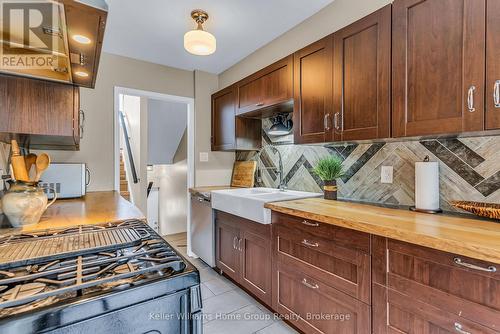 119 - 49 Rhonda Road, Guelph (Willow West/Sugarbush/West Acres), ON - Indoor Photo Showing Kitchen