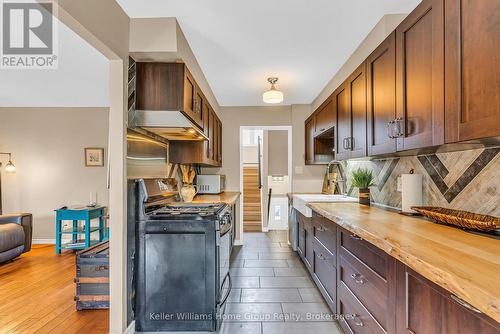 119 - 49 Rhonda Road, Guelph (Willow West/Sugarbush/West Acres), ON - Indoor Photo Showing Kitchen