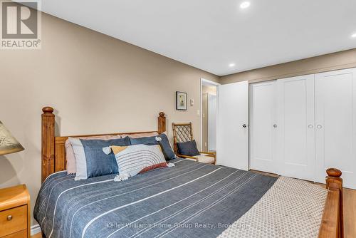 119 - 49 Rhonda Road, Guelph (Willow West/Sugarbush/West Acres), ON - Indoor Photo Showing Bedroom