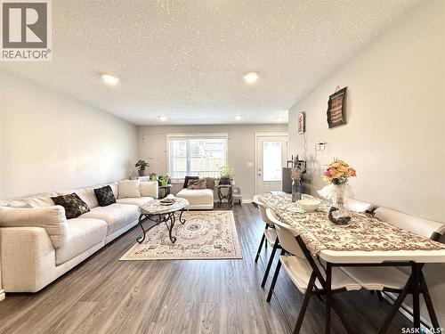 503 110 Akhtar Bend, Saskatoon, SK - Indoor Photo Showing Living Room