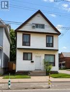 518 CANNON STREET E Hamilton, ON L8L 2E8