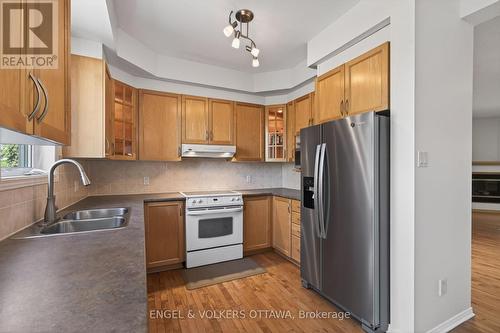27 Briarway Private, Ottawa, ON - Indoor Photo Showing Kitchen With Double Sink