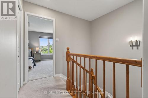 27 Briarway Private, Ottawa, ON - Indoor Photo Showing Other Room
