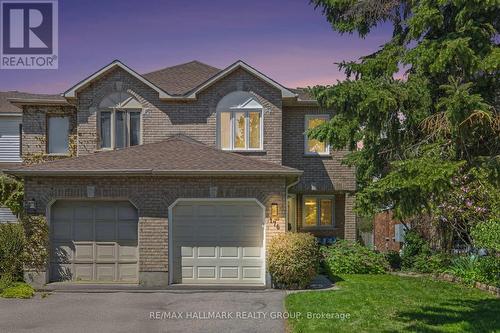 176 Hunterswood Crescent, Ottawa, ON - Outdoor With Facade