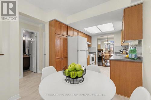 176 Hunterswood Crescent, Ottawa, ON - Indoor Photo Showing Dining Room