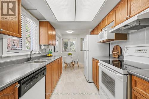 176 Hunterswood Crescent, Ottawa, ON - Indoor Photo Showing Kitchen With Double Sink