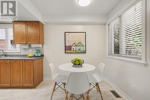 176 Hunterswood Crescent, Ottawa, ON - Indoor Photo Showing Dining Room