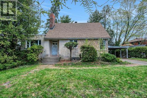 1471 CAVENDISH ROAD  Ottawa, ON K1H 6C4